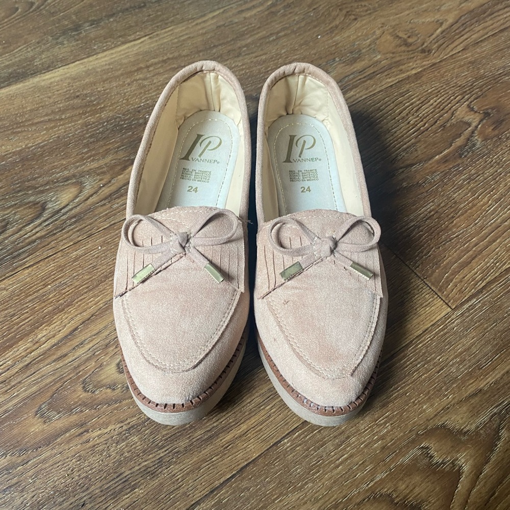 Beige Vintage Shoes